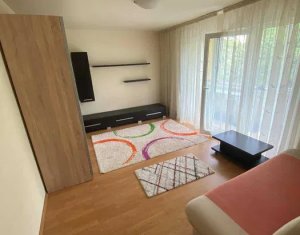 Apartament 4 camere decomandate, 80 mp, etaj intermediar, Casa Piratilor