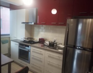 Apartament de lux, curte privata, zona de case, parcare subterana