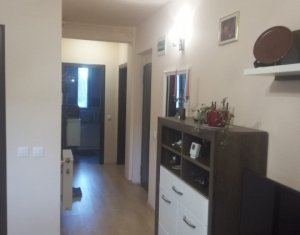 Apartament de lux, curte privata, zona de case, parcare subterana