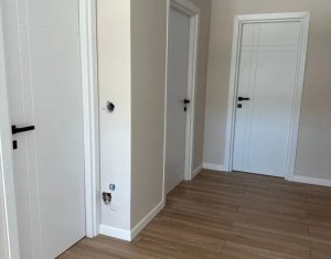 Vanzare apartament 2 camere in Floresti