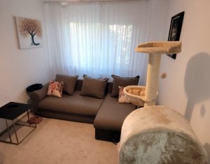 Appartement 4 chambres à vendre dans Cluj-napoca, zone Manastur