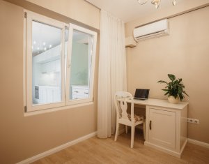 Apartament in bloc nou ultrafinisat, cu priveliste catre oras