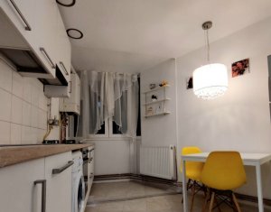 Garsoniera ultrafinisata, in bloc de apartamente