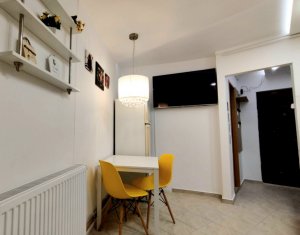 Garsoniera ultrafinisata, in bloc de apartamente
