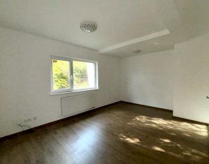 Appartement 5 chambres à vendre dans Cluj-napoca, zone Grigorescu