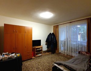 Apartament cu o camera, gradina 30 mp, strada Eroilor, Floresti