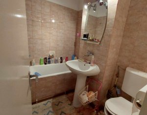 3 camere decomandate, 2 bai, balcon, zona Flora, Manastur