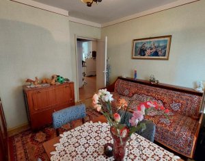 3 camere decomandate, 2 bai, balcon, zona Flora, Manastur