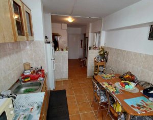 3 camere decomandate, 2 bai, balcon, zona Flora, Manastur
