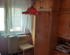 Appartement 4 chambres à vendre dans Cluj-napoca, zone Marasti