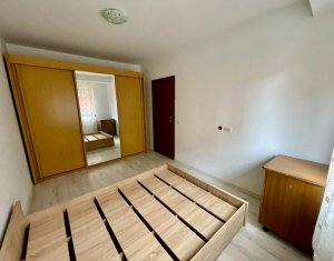 Apartament 3 camere, situat in Floresti, zona Stejarului