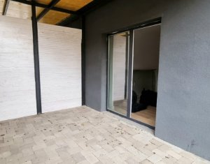 Apartament in vila, cu 2 locuri de parcare, zona Taietura Turcului