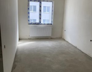 Appartement 4 chambres à vendre dans Floresti