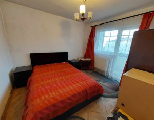 Apartament 2 camere, etaj 3, decomandat, balcon, zona IULIUS