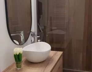 Apartament  3 camere, 64 mp+ balcon, complet renovat, cartier Gheorgheni
