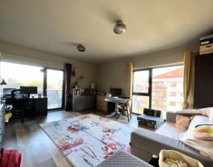 Borhanci | 2 camere decomandat | etaj 1 | 56 mp + balcon 
