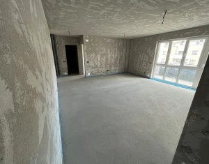 Apartament 3 camere Floresti cu balcon si parcare 