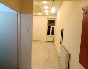 Apartament 1 camera, central, excelent pentru birou notarial/avocatura