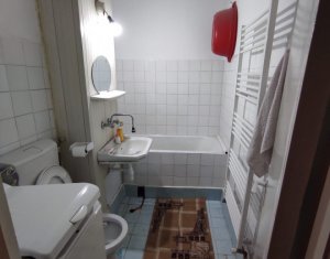 Vanzare apartament 3 camere, decomandat, in cartierul Manastur