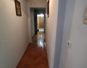 Vanzare apartament 3 camere, decomandat, in cartierul Manastur
