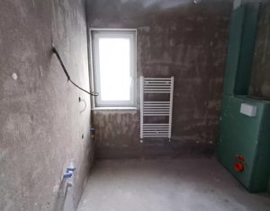 Apartament 4 camere zona linistita, strada Iazului, Floresti