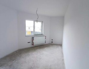 Apartament 4 camere zona linistita, strada Iazului, Floresti