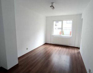 Appartement 3 chambres à vendre dans Floresti