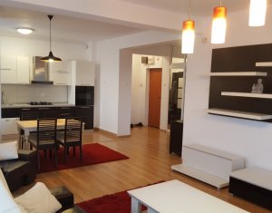 Apartament lux | 90 mp | terasa 25 mp | garaj | zona Grand Hotel Italia