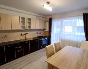 Apartment 3 rooms for sale in Floresti