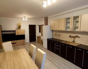 Apartment 3 rooms for sale in Floresti