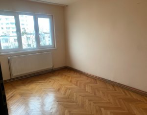 Apartment 4 rooms for sale in Cluj-napoca, zone Manastur