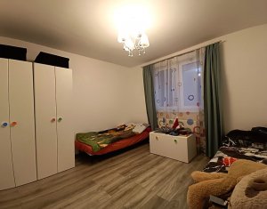 Appartement 3 chambres à vendre dans Floresti