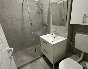 Garsoniera, 27 mp, renovat recent, Gheorgheni, zona Iulius Mall