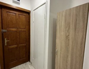 Garsoniera, 27 mp, renovat recent, Gheorgheni, zona Iulius Mall