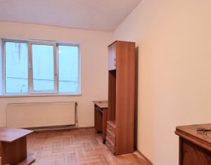 Apartament spatios, zona Piata Cipariu, cu garaj subteran
