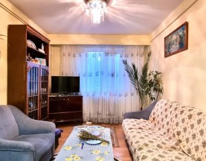 Apartment 4 rooms for sale in Cluj-napoca, zone Manastur