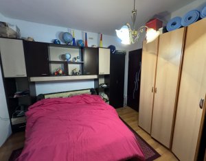 Apartament 2 camere decomandat, 2 balcoane, Floresti, zona Eroilor