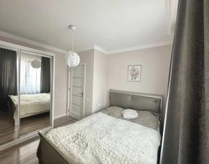 Apartament 3 camere, ultrafinisat, etaj intermediar, zona Parcul  Poligonului