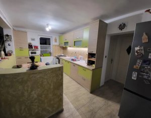Apartament 2 camere semidecomandat, 2 balcoane, parcare Zorilor, zona  Meteor