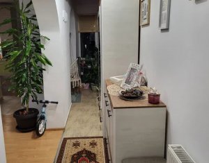 Apartament 2 camere semidecomandat, 2 balcoane, parcare Zorilor, zona  Meteor