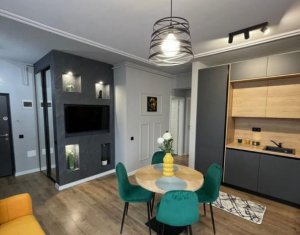 Appartement 3 chambres à vendre dans Floresti, zone Centru