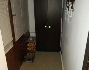 Appartement 3 chambres à vendre dans Cluj-napoca, zone Manastur