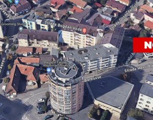 Apartament in zona The Office!