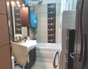 Apartament 2 camere ,54 mp,parcare,zona Cetatea Fetei