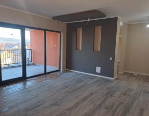 Appartement 3 chambres à vendre dans Floresti