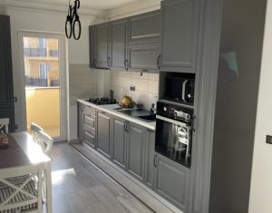 Apartament 2 camere Floresti cu parcare si balcon 