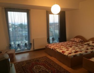 Sale apartment 3 rooms in Cluj-napoca, zone Bulgaria