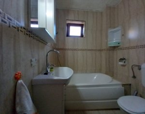 De vanzare apartament cu 2 camere, 2 balcoane