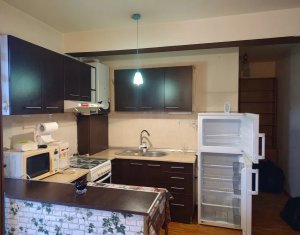De vanzare apartament cu 2 camere, 2 balcoane