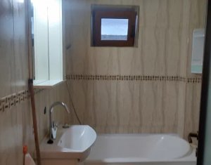 De vanzare apartament cu 2 camere, 2 balcoane